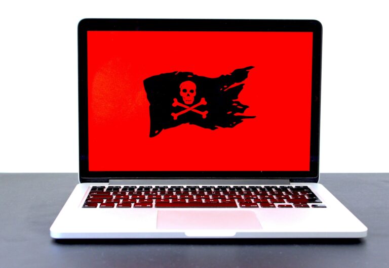 Read more about the article How Small Business Ransomware Attacks Work (And How to Protect Against Them)